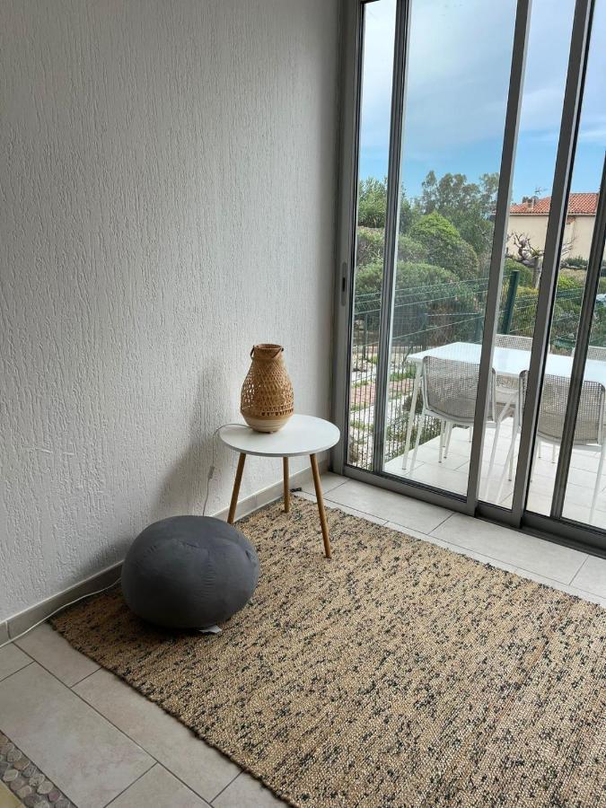 Au Petit Bonheur Vue Mer, Parking, 400M Plage Le Lavandou Exterior foto